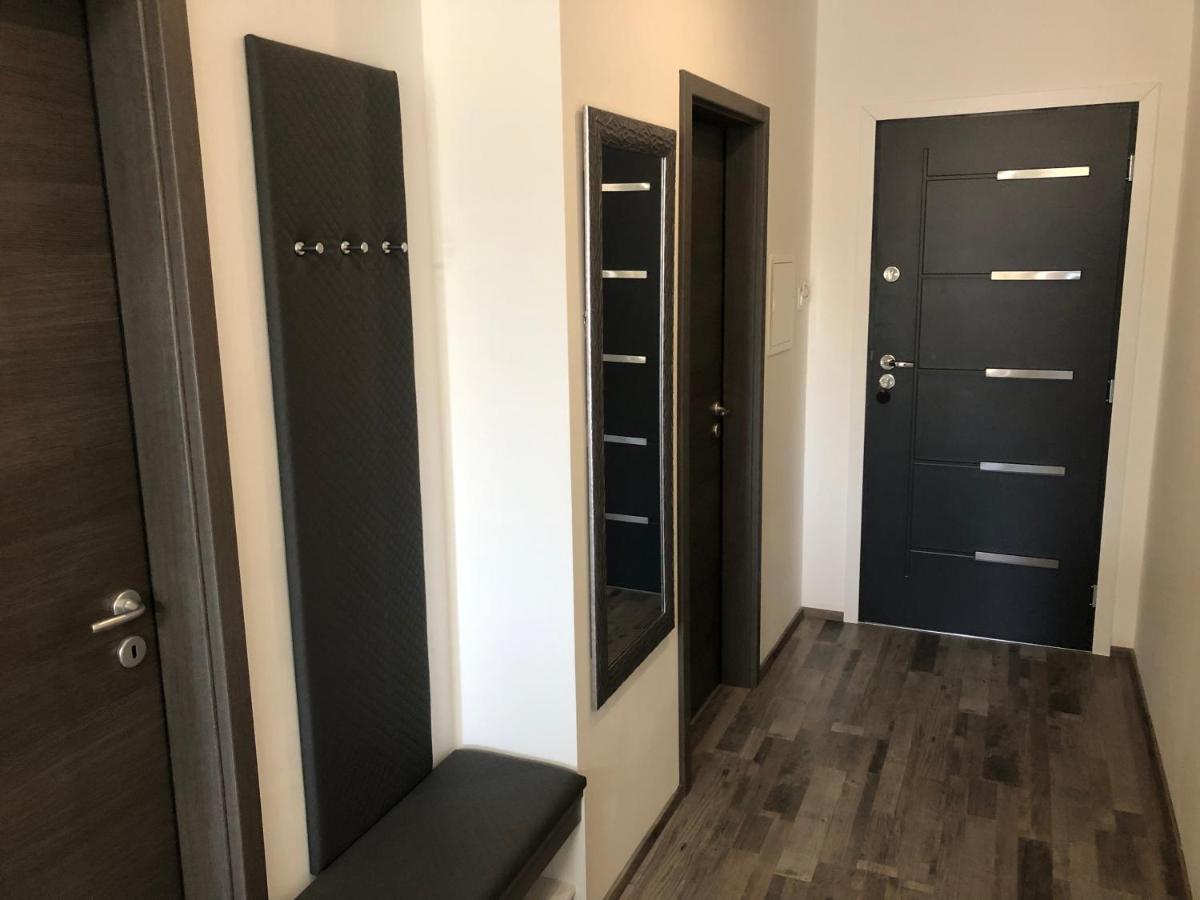 Apartmani Bm Биоград на Мору Екстериор снимка