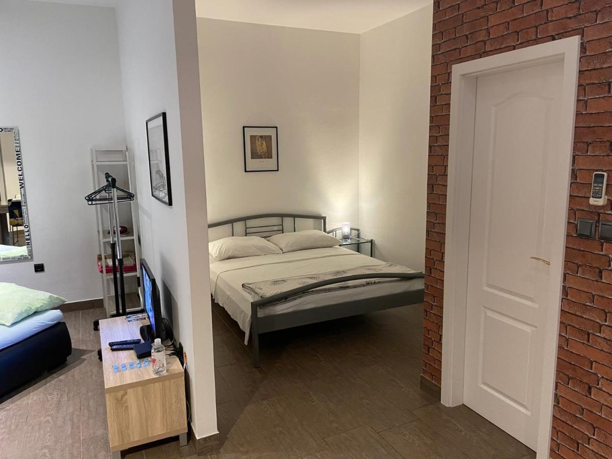 Apartmani Bm Биоград на Мору Екстериор снимка
