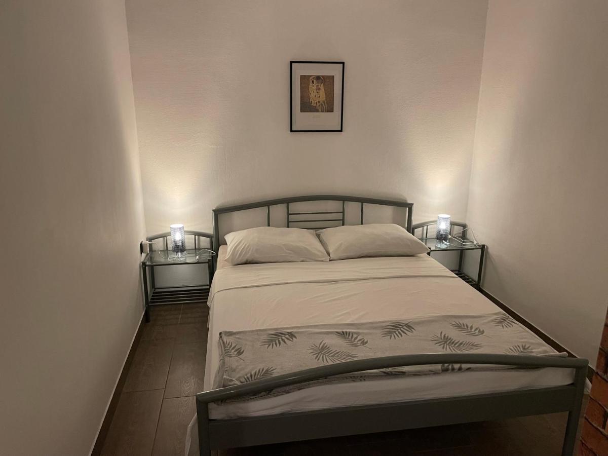 Apartmani Bm Биоград на Мору Екстериор снимка