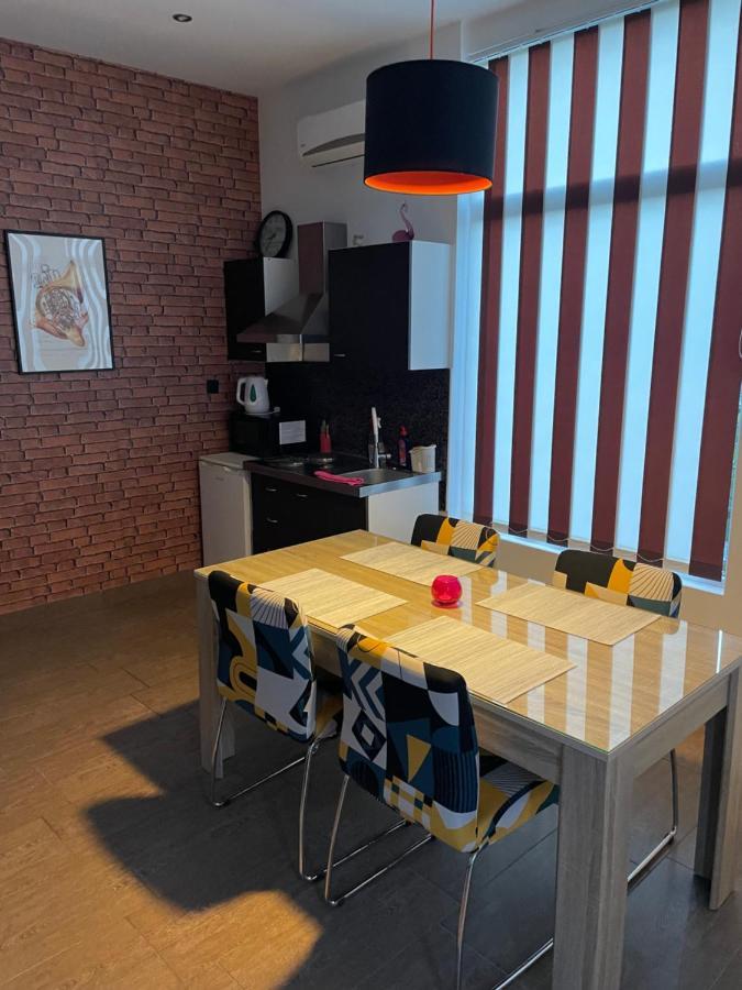 Apartmani Bm Биоград на Мору Екстериор снимка